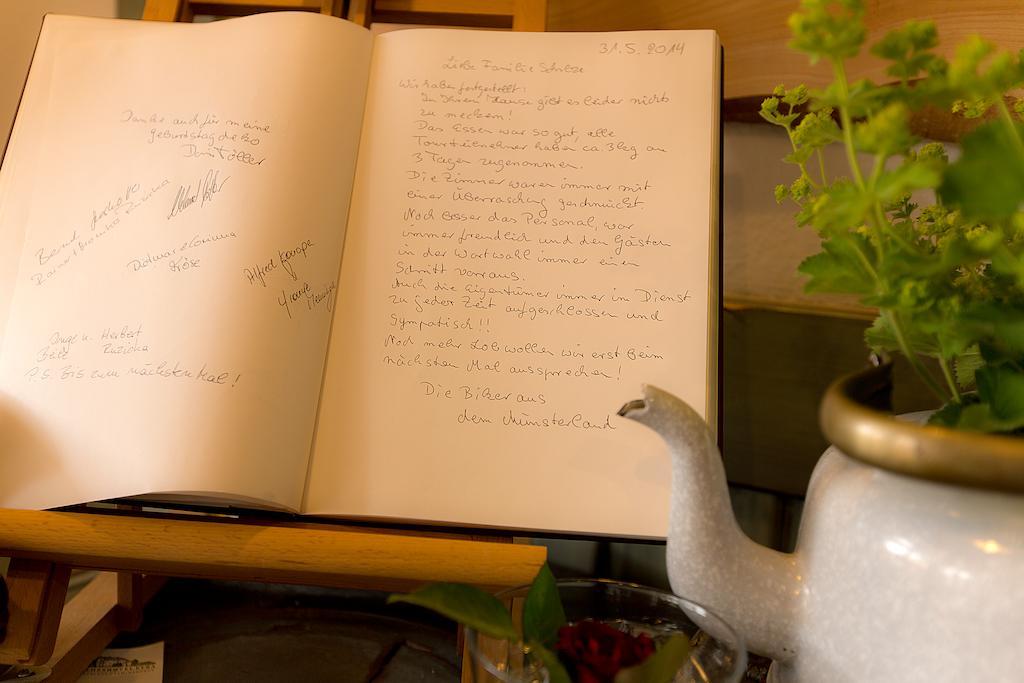 Landhaus Schulze - Ihr Hundefreundliches Hotel Im Harz هرتسبرغ آم هارتس المظهر الخارجي الصورة